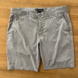 Travis Mathew Men's Grey Golf Shorts Size 36 Polyester Blend Stretch Casual